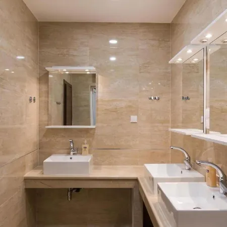 Free Bird - Bed In Six Bed Female Zenska Dubrovnik