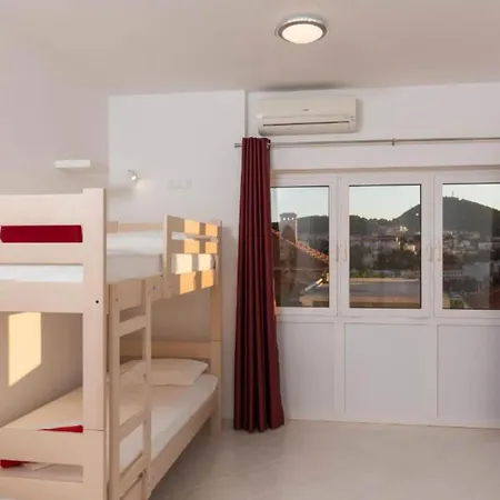 Holiday home Free Bird - Bed In Six Bed Female Zenska Dubrovnik